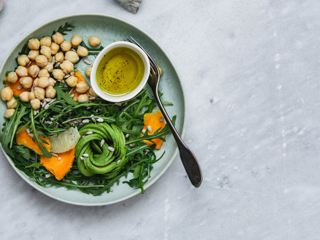 How Mindful Eating Can Totally Transform Your Digestion (and Your Dosha)